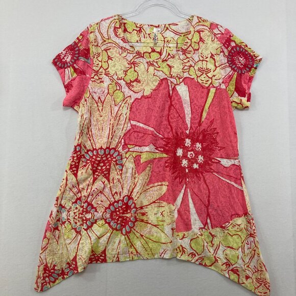 Lulu-B medium Colorful Floral Shark-Bite Hem Stretch Short Sleeve Knit Blouse - Picture 8 of 12